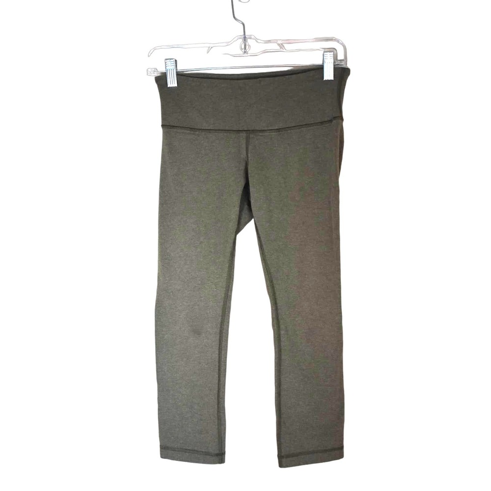 Lululemon Athletica Green Leggings for Versatile Comfort